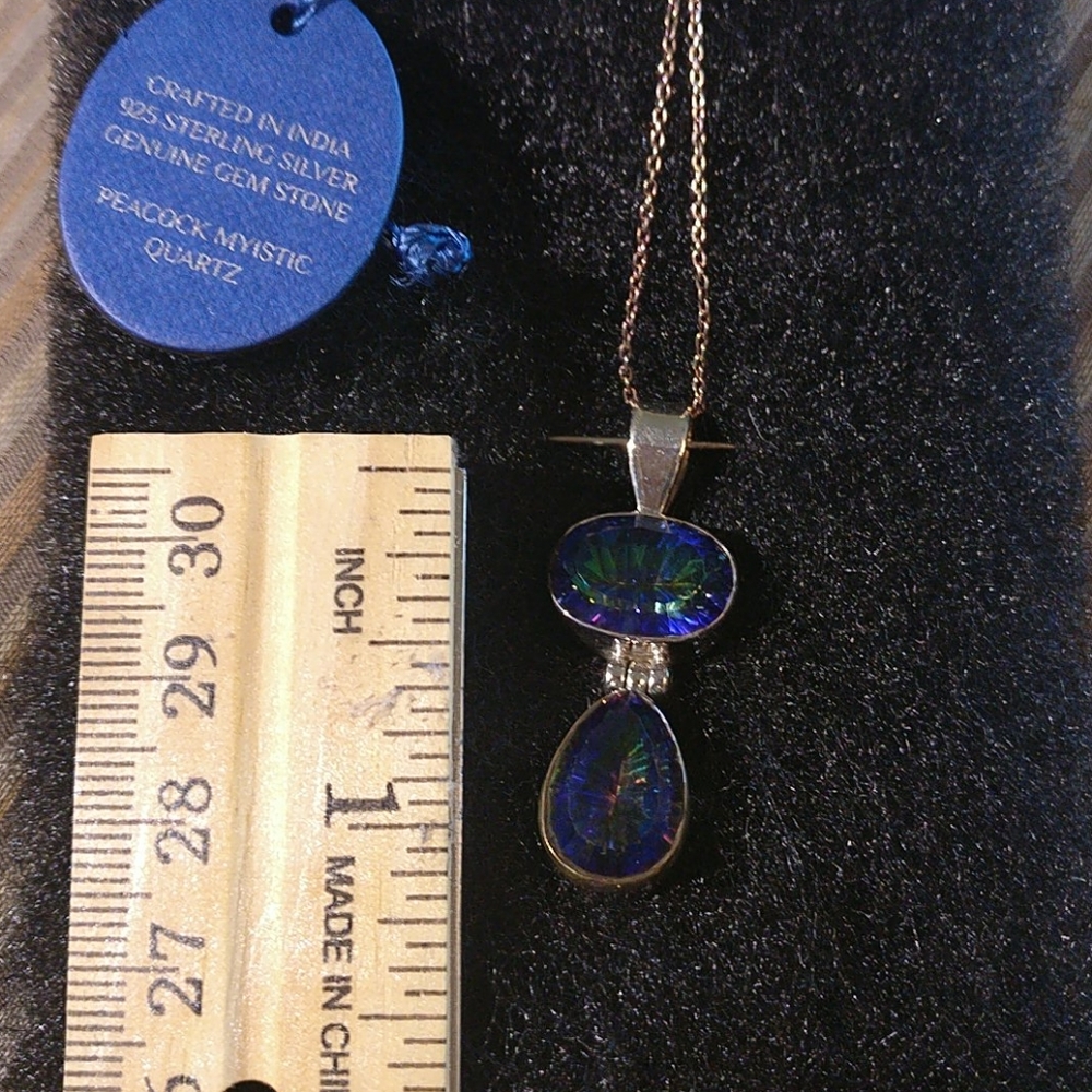 Sterling drop and chain.